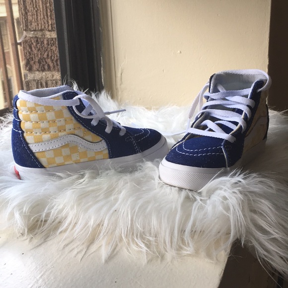 girls navy blue vans